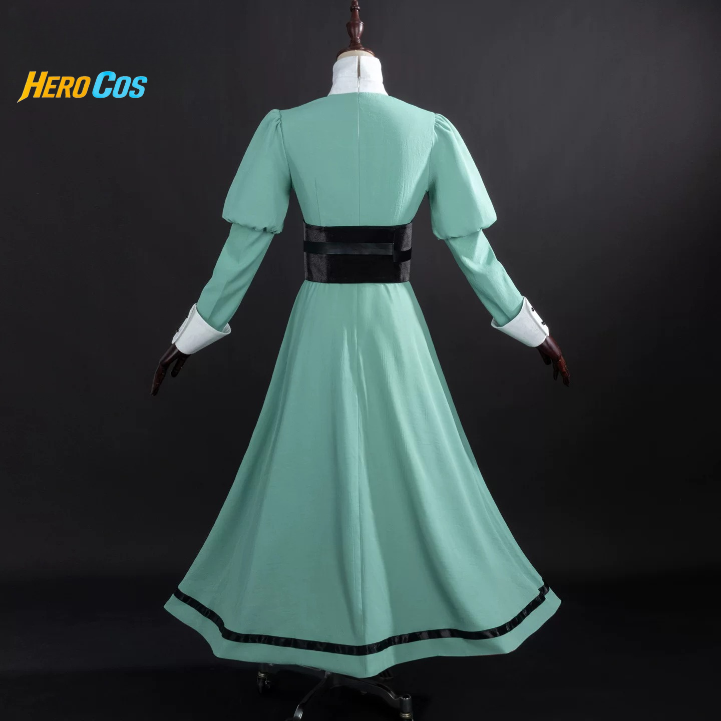 Costume da Cosplay Anime per F - Anime Cosplay List recensione e prezzo